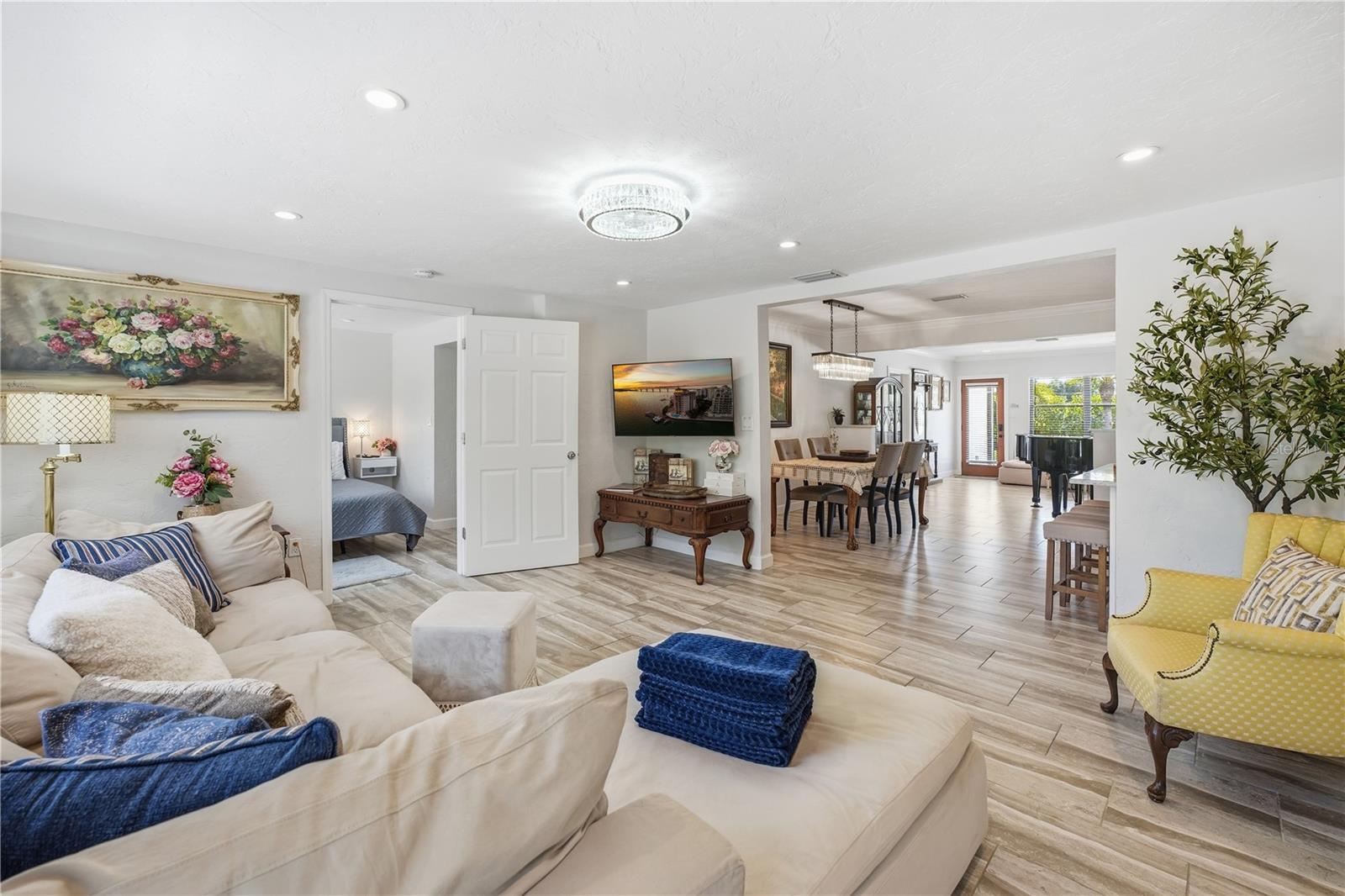 4925 Remington, Sarasota, FL 34234
