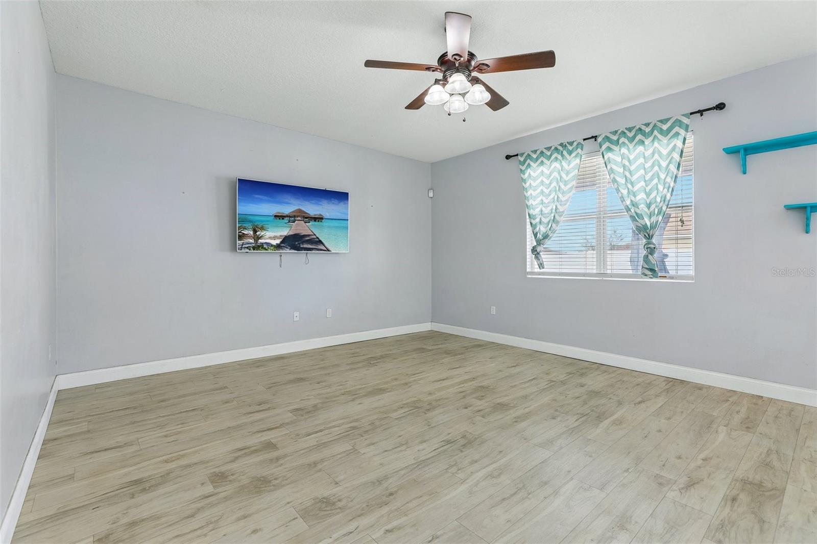 4362 Sun Center, Mulberry, FL 33860