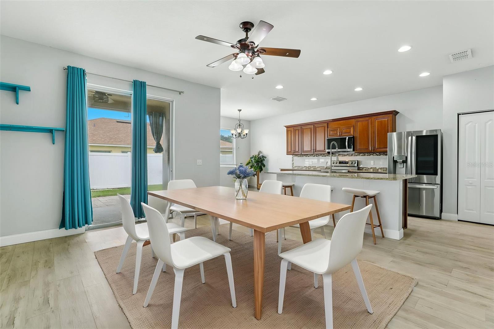 4362 Sun Center, Mulberry, FL 33860