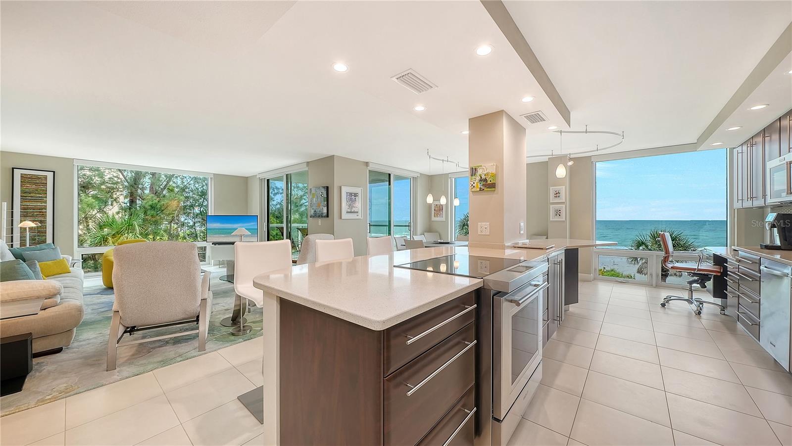 2425 Gulf of Mexico Unit 3a, Longboat Key, FL 34228