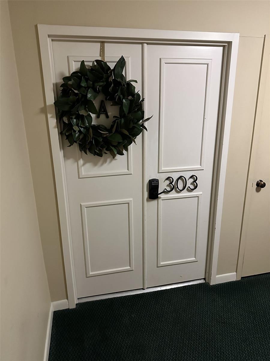 2611 Bayshore Unit 303, Tampa, FL 33629