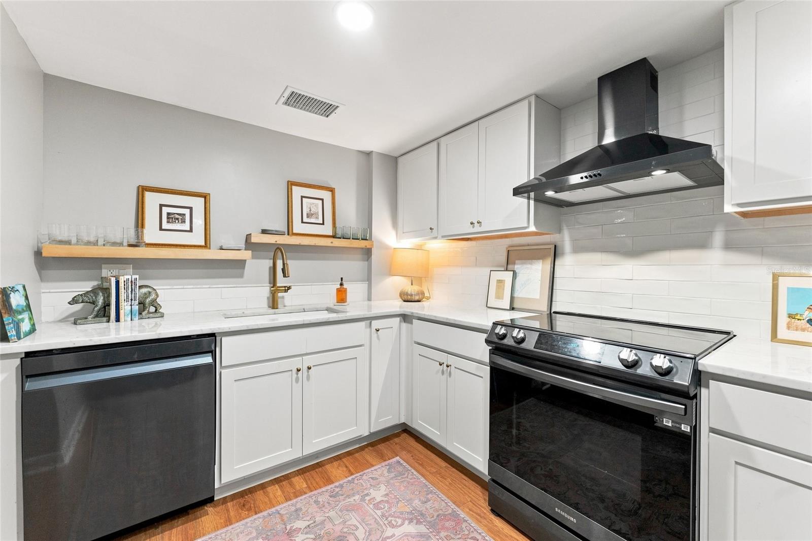 2611 Bayshore Unit 303, Tampa, FL 33629