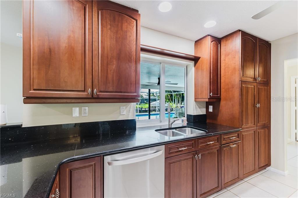 3319 17th, Cape Coral, FL 33904