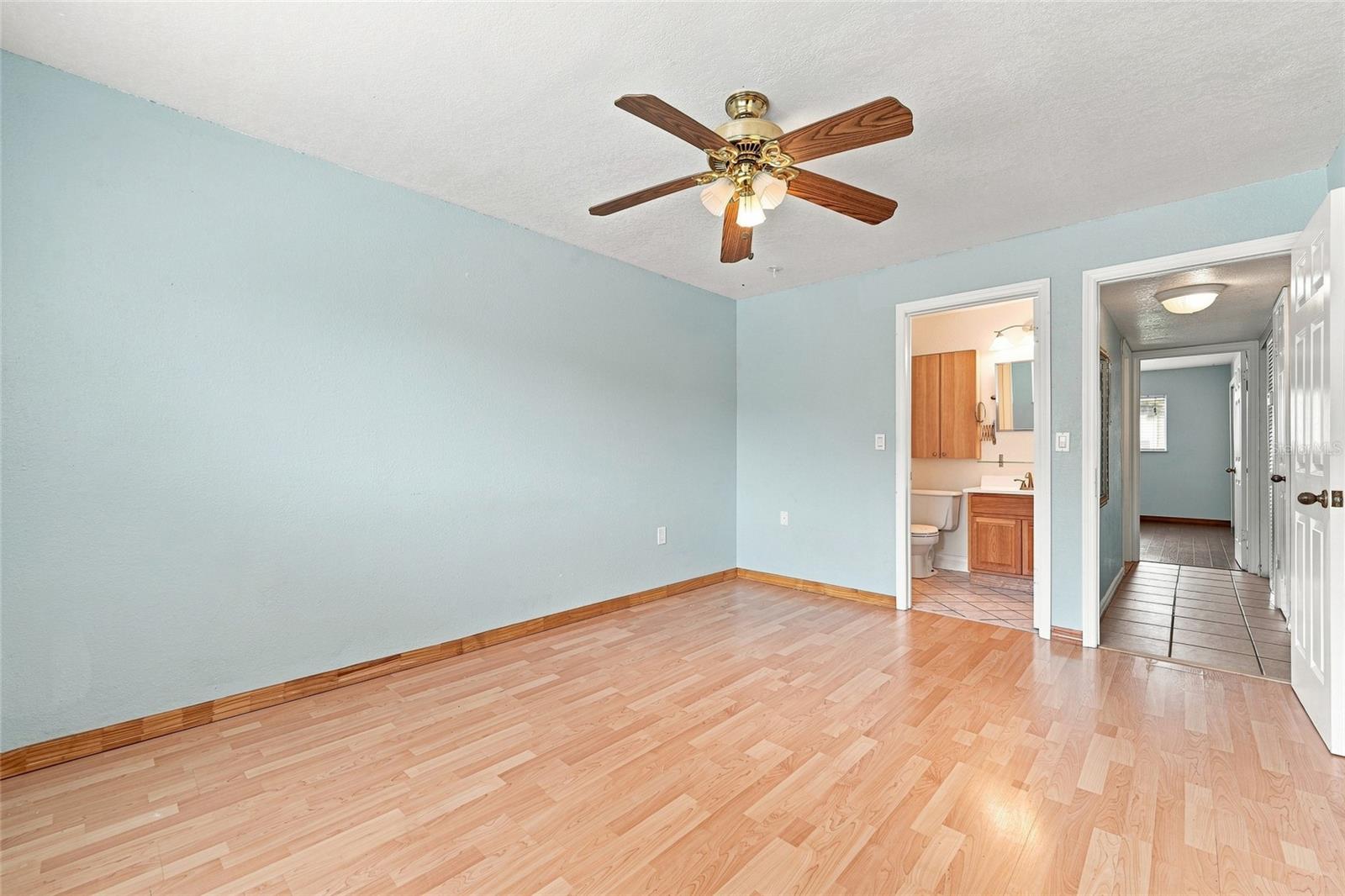 1000 Lake of the Woods Unit 105e, Fern Park, FL 32730