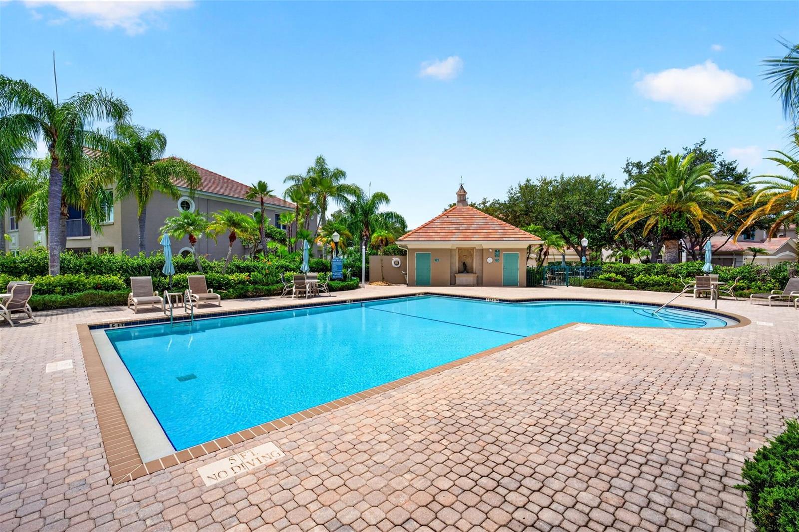 7492 Botanica Unit 102, Sarasota, FL 34238