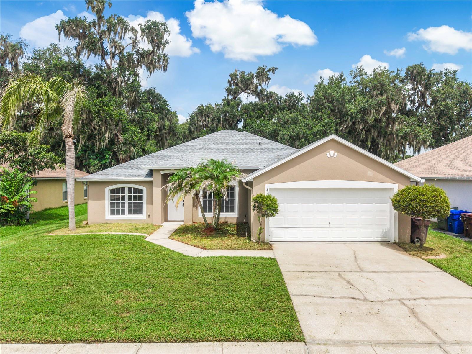 2106 The Oaks, Kissimmee, FL 34746