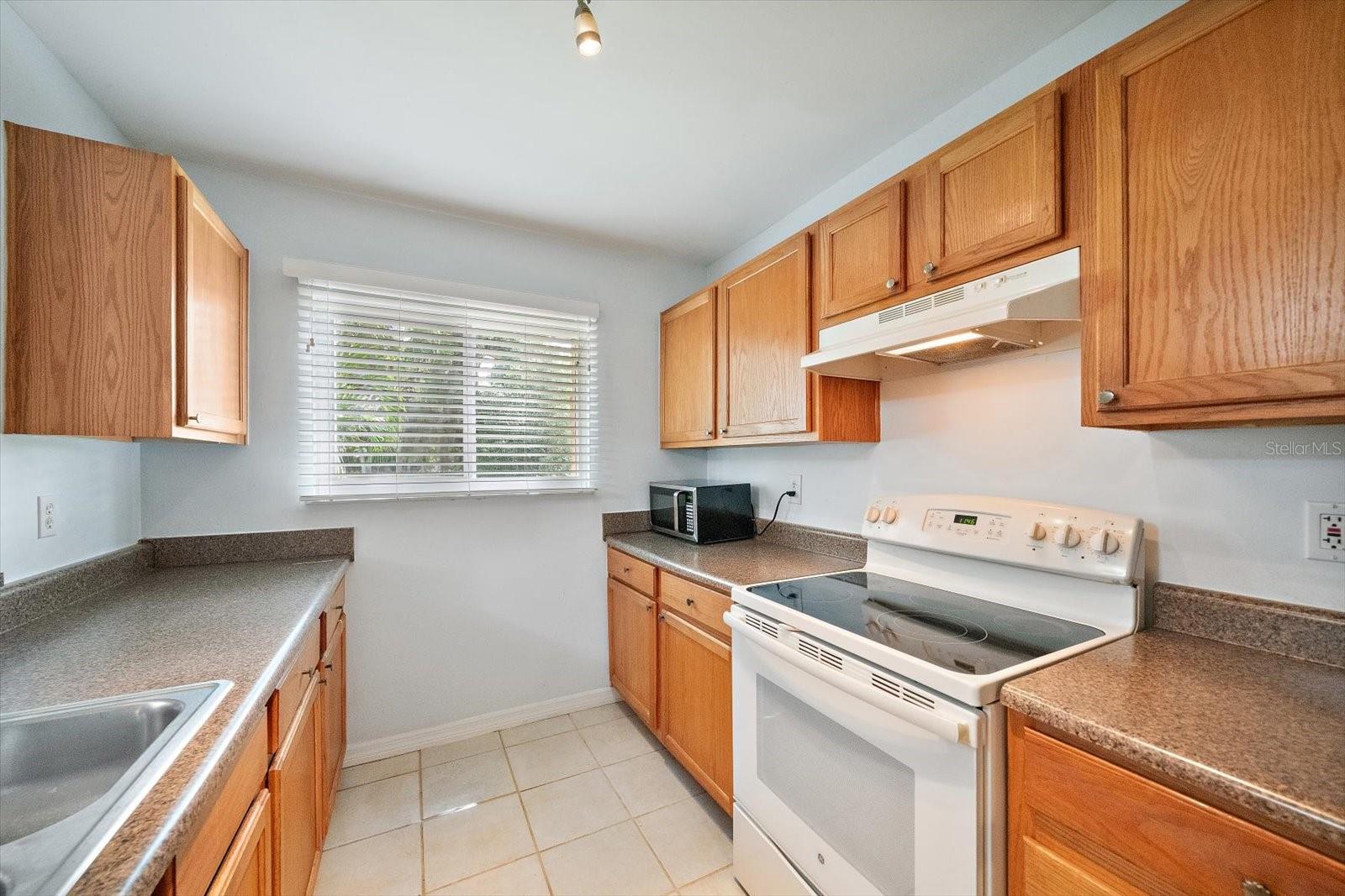 1927 Toucan Unit 306, Sarasota, FL 34232
