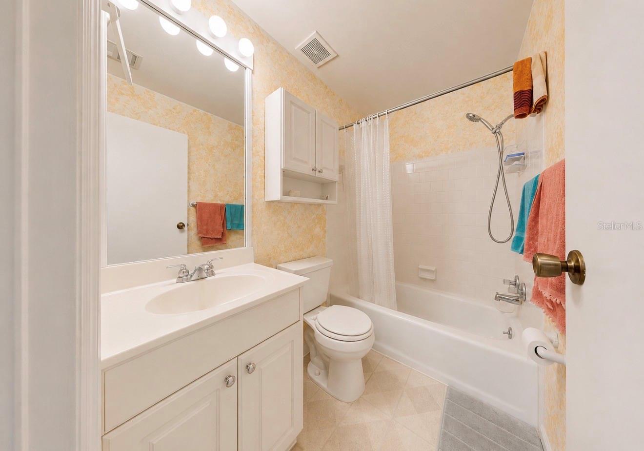 2336 Java Plum, Sarasota, FL 34232