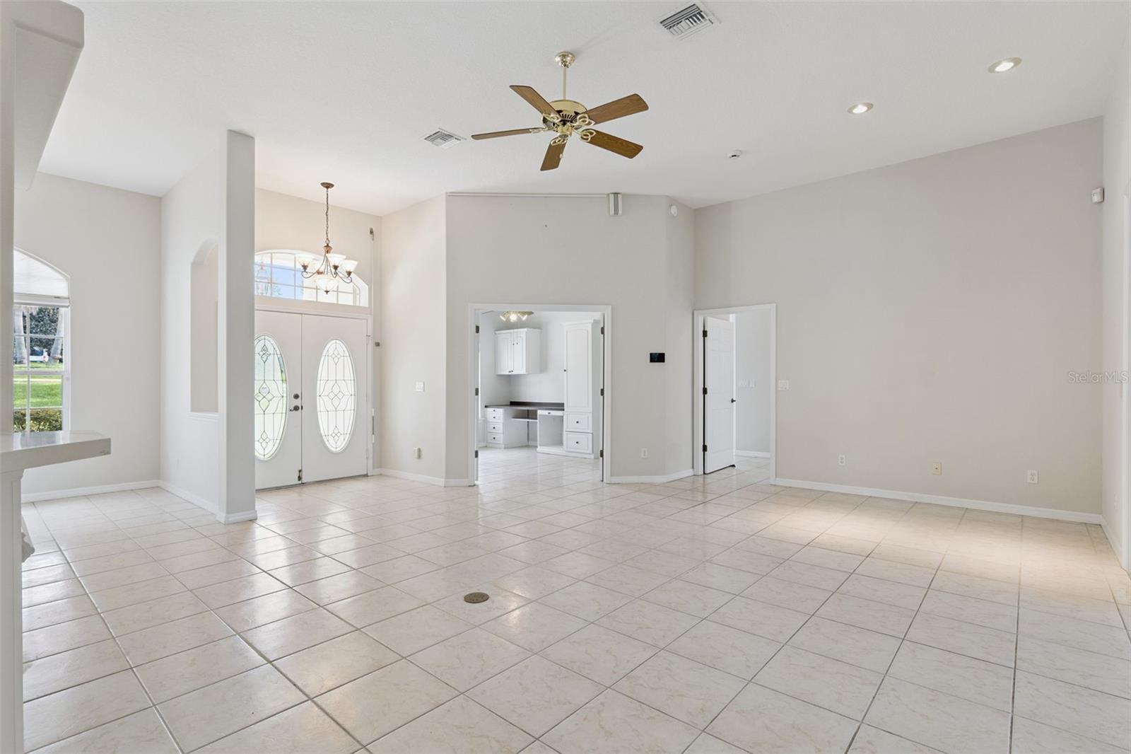 10308 Calle de Flores, Clermont, FL 34711