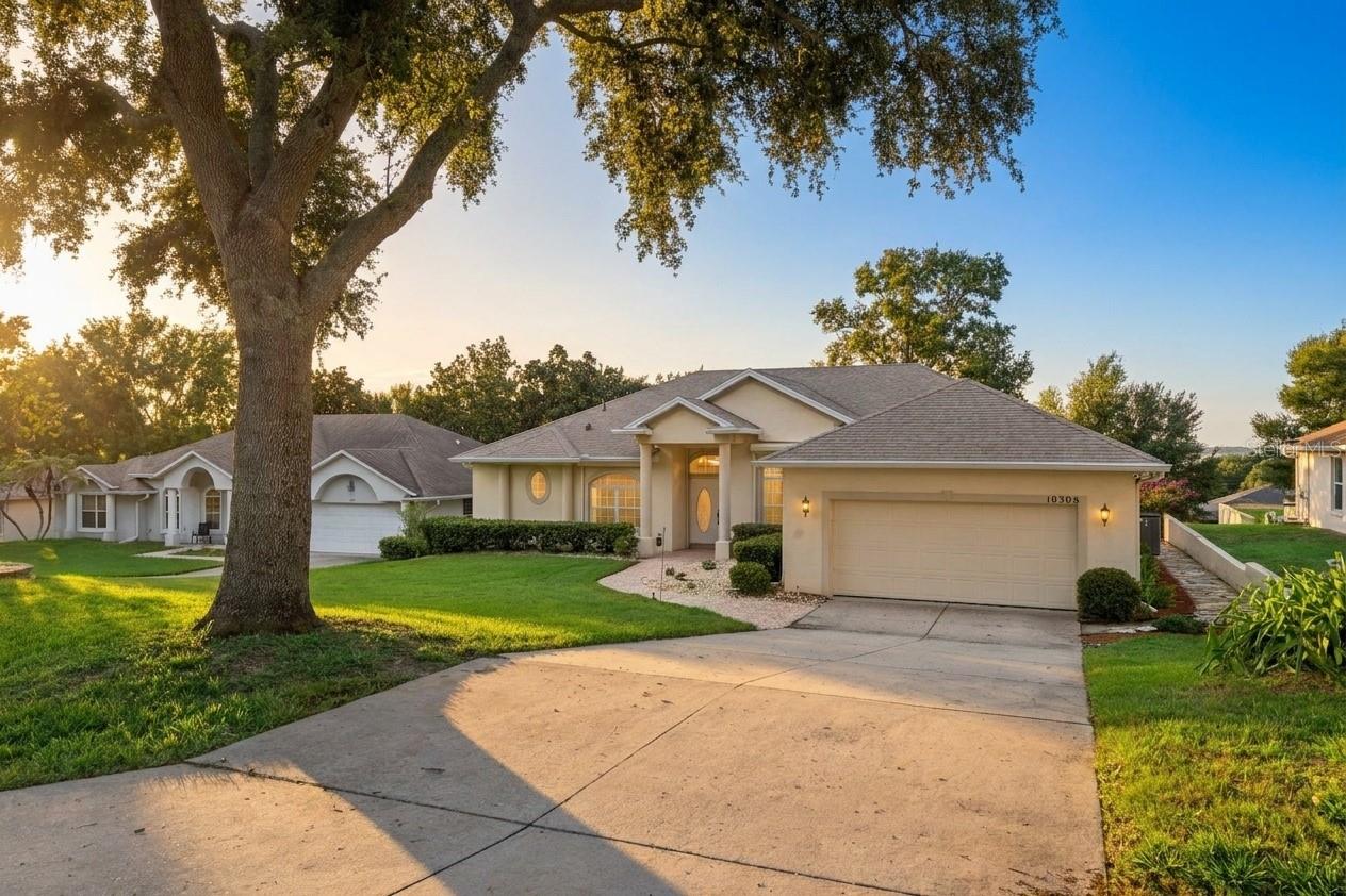 10308 Calle de Flores, Clermont, FL 34711