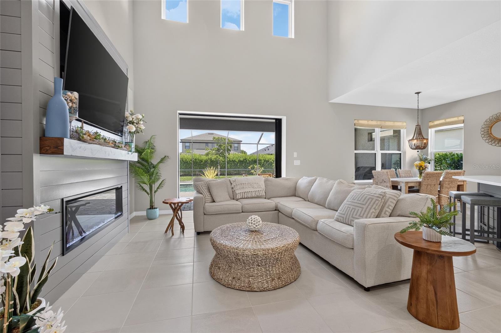 9069 Luna, Sarasota, FL 34241
