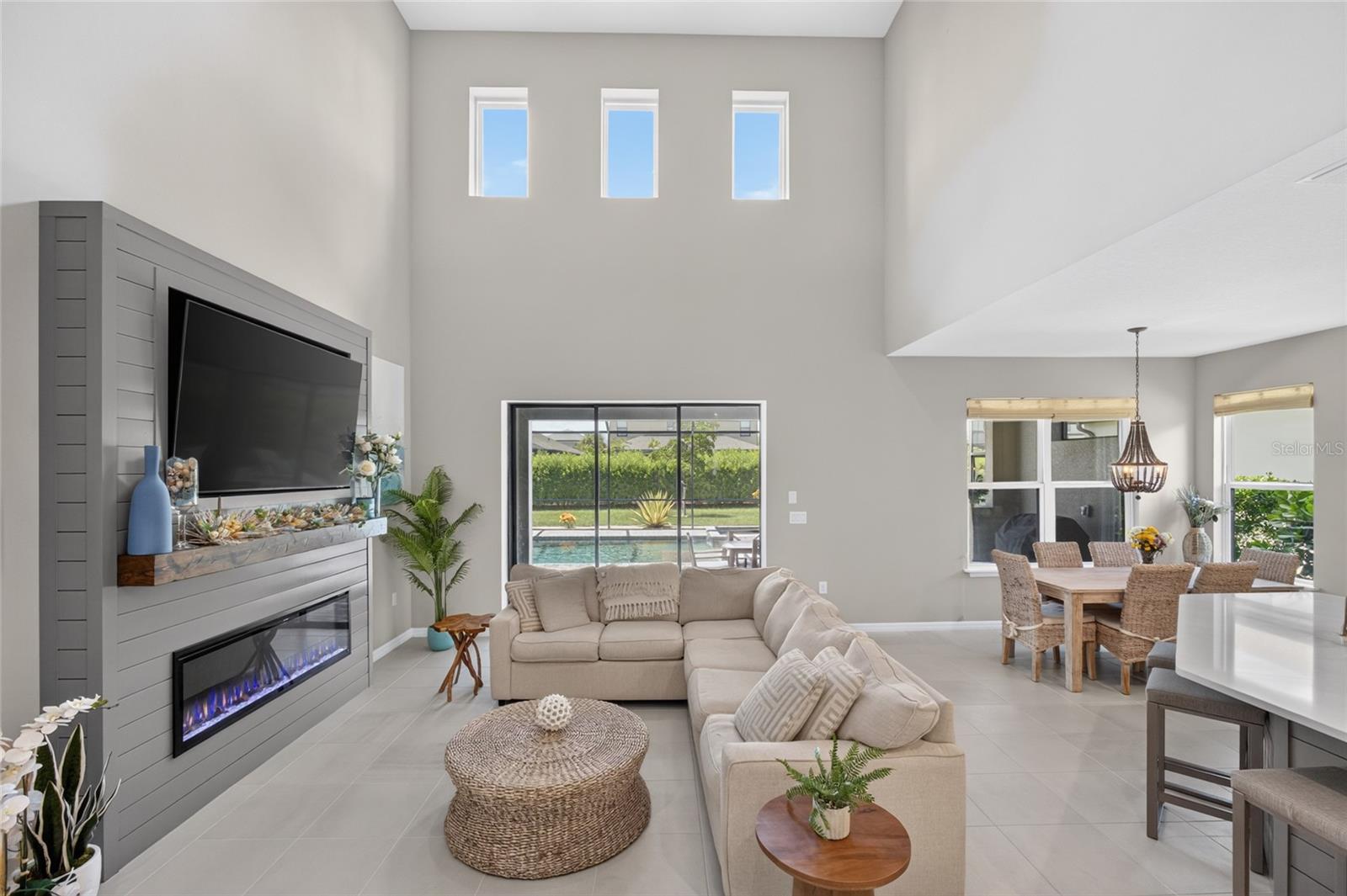 9069 Luna, Sarasota, FL 34241