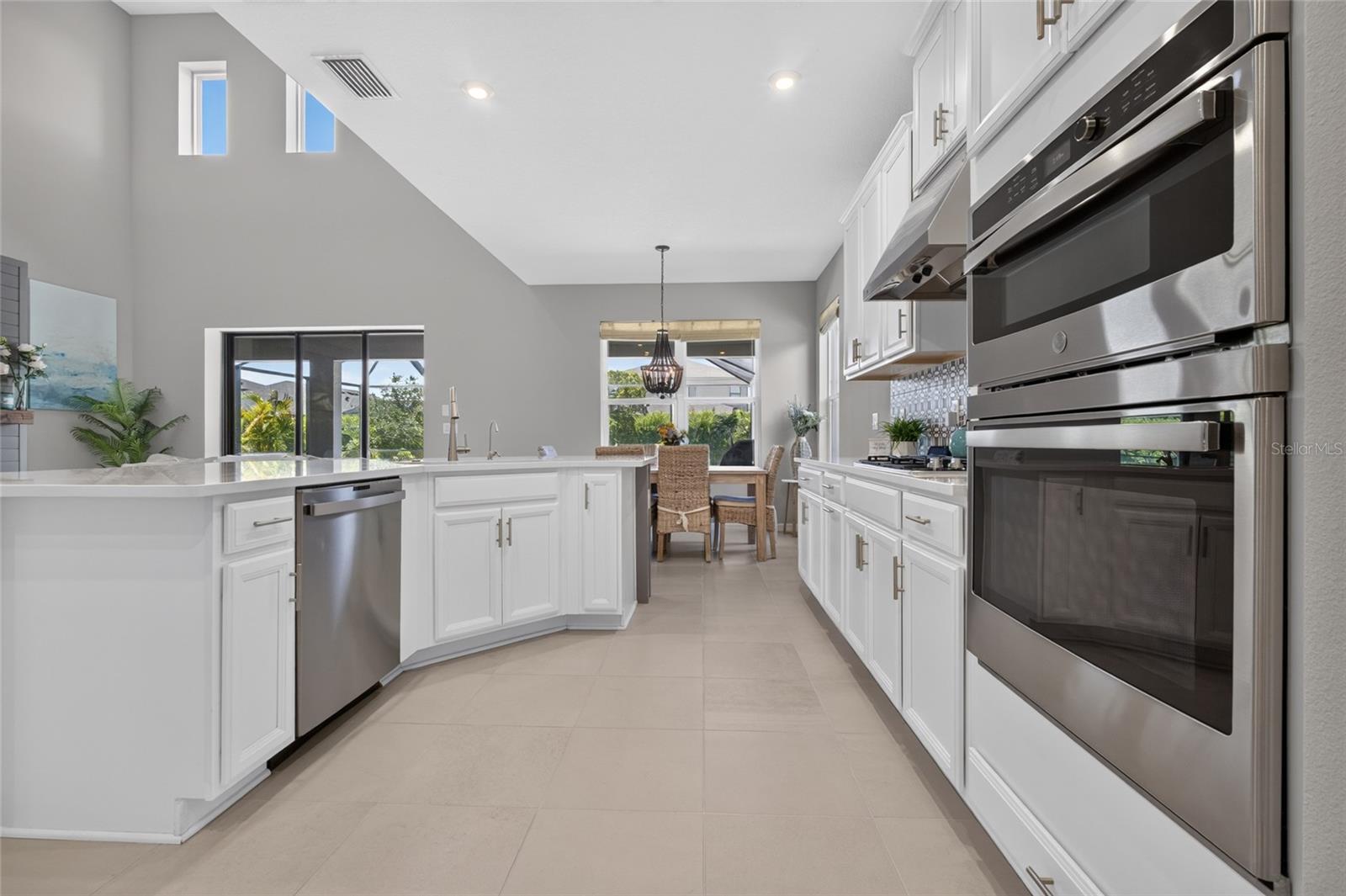 9069 Luna, Sarasota, FL 34241