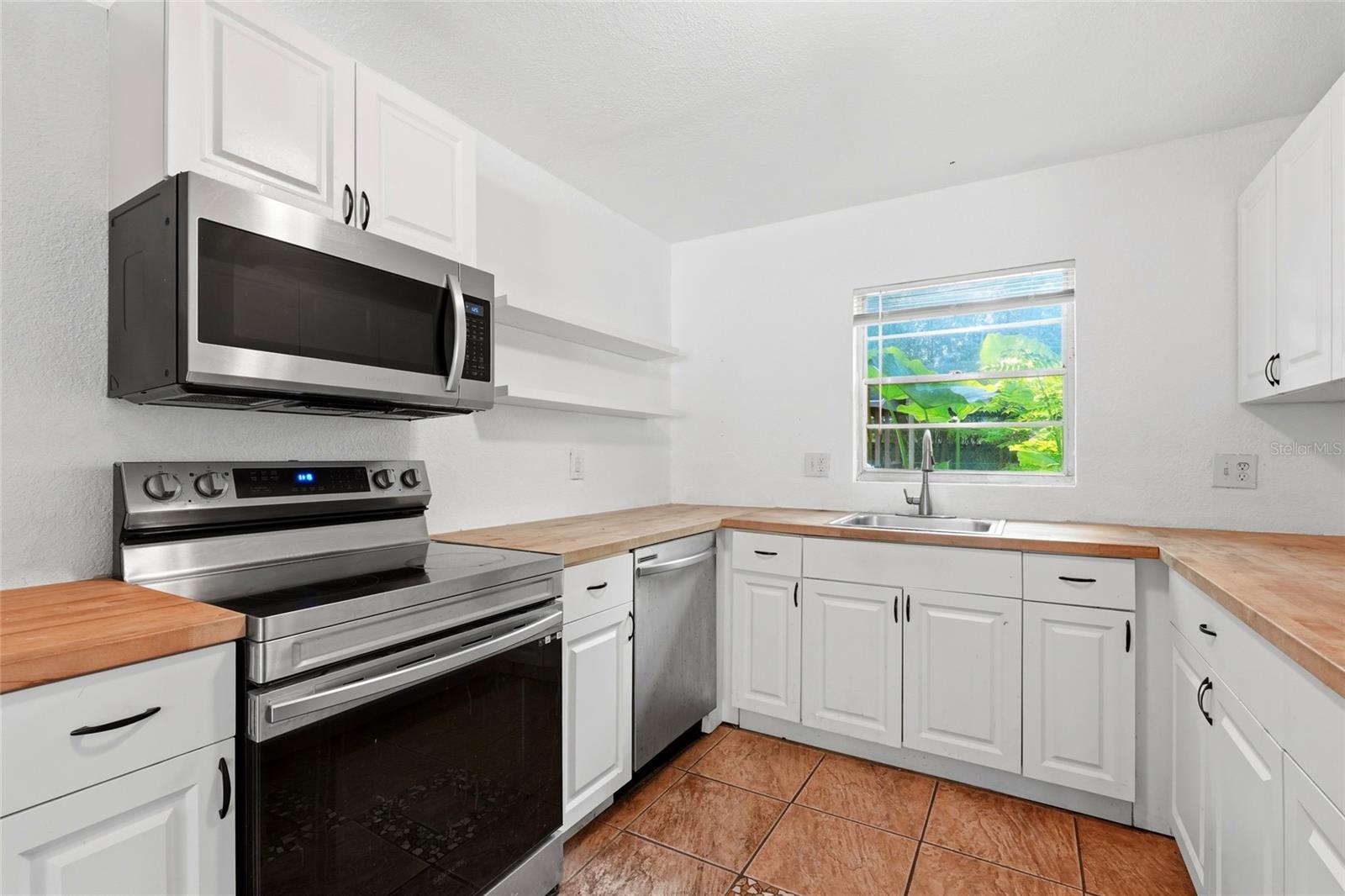 3145 48th, Gainesville, FL 32605