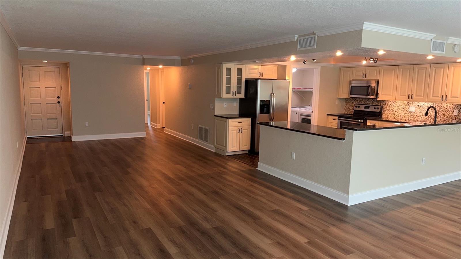 225 Country Club Unit E346, Largo, FL 33771