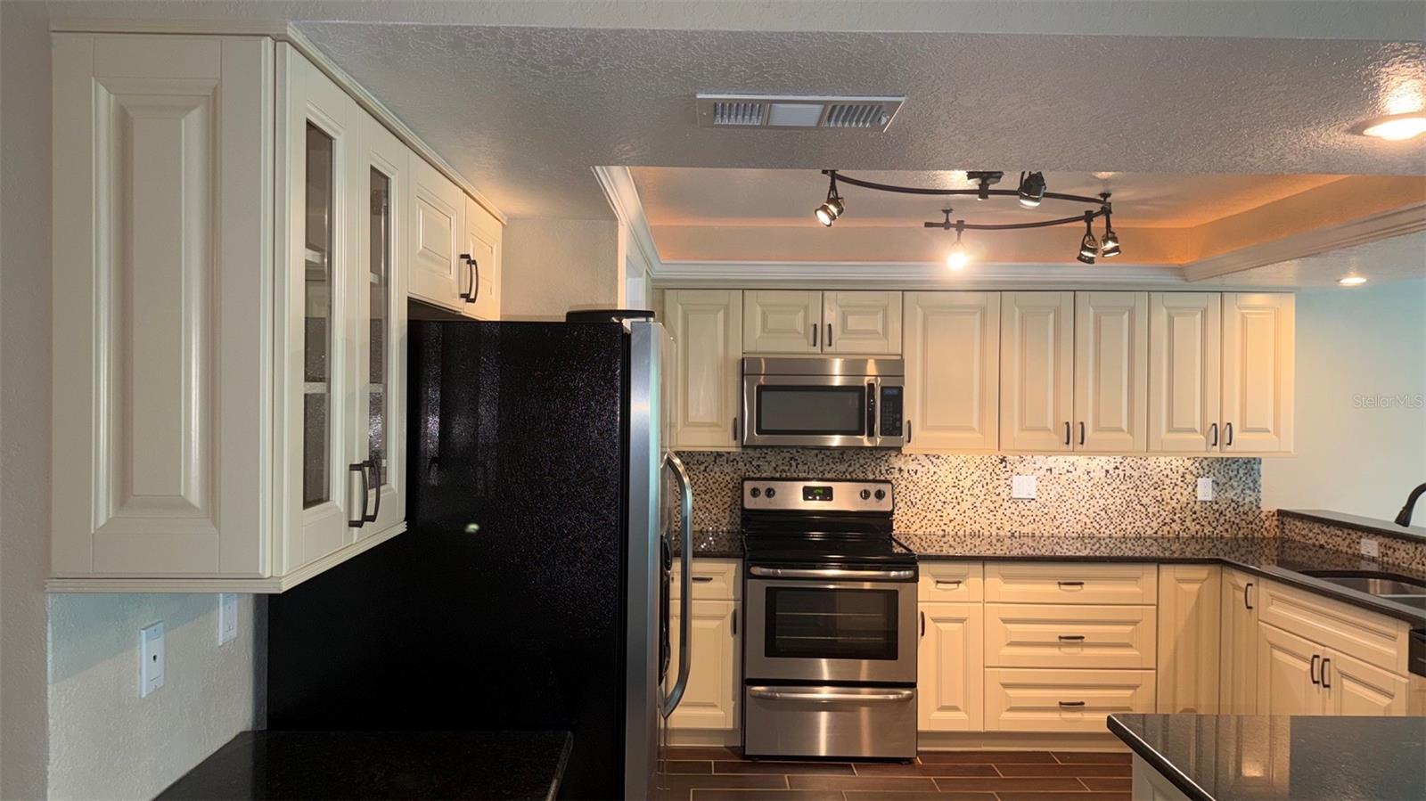 225 Country Club Unit E346, Largo, FL 33771