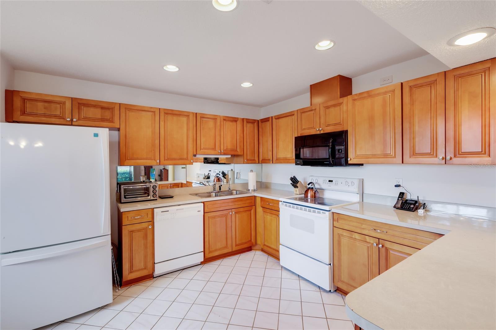5400 34th Unit B16, Bradenton, FL 34210