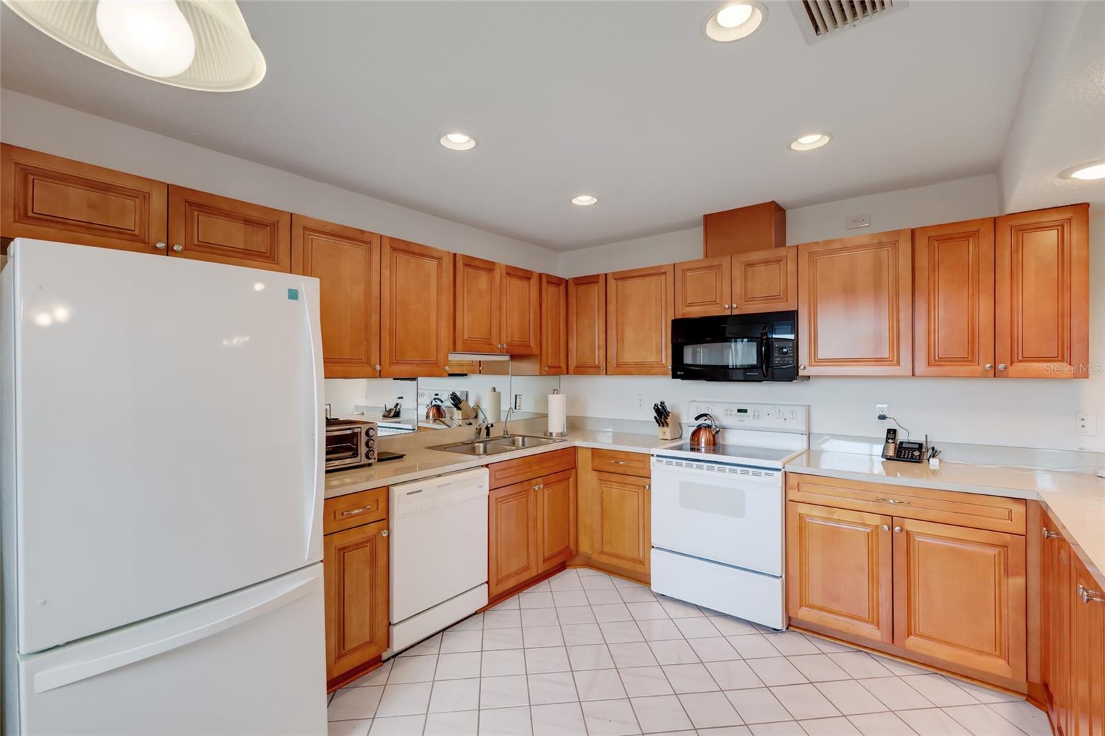 5400 34th Unit B16, Bradenton, FL 34210