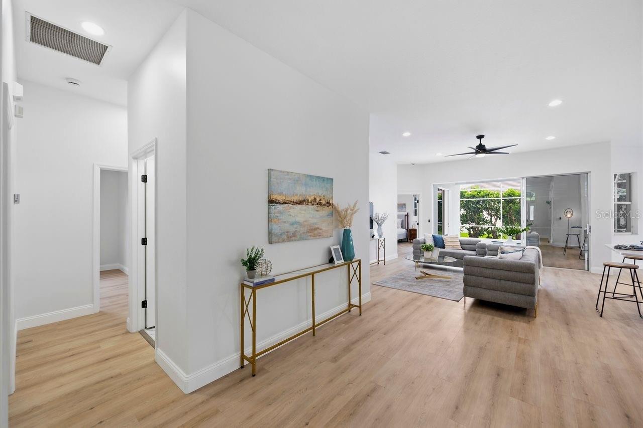 6011 Chaparral, Sarasota, FL 34243