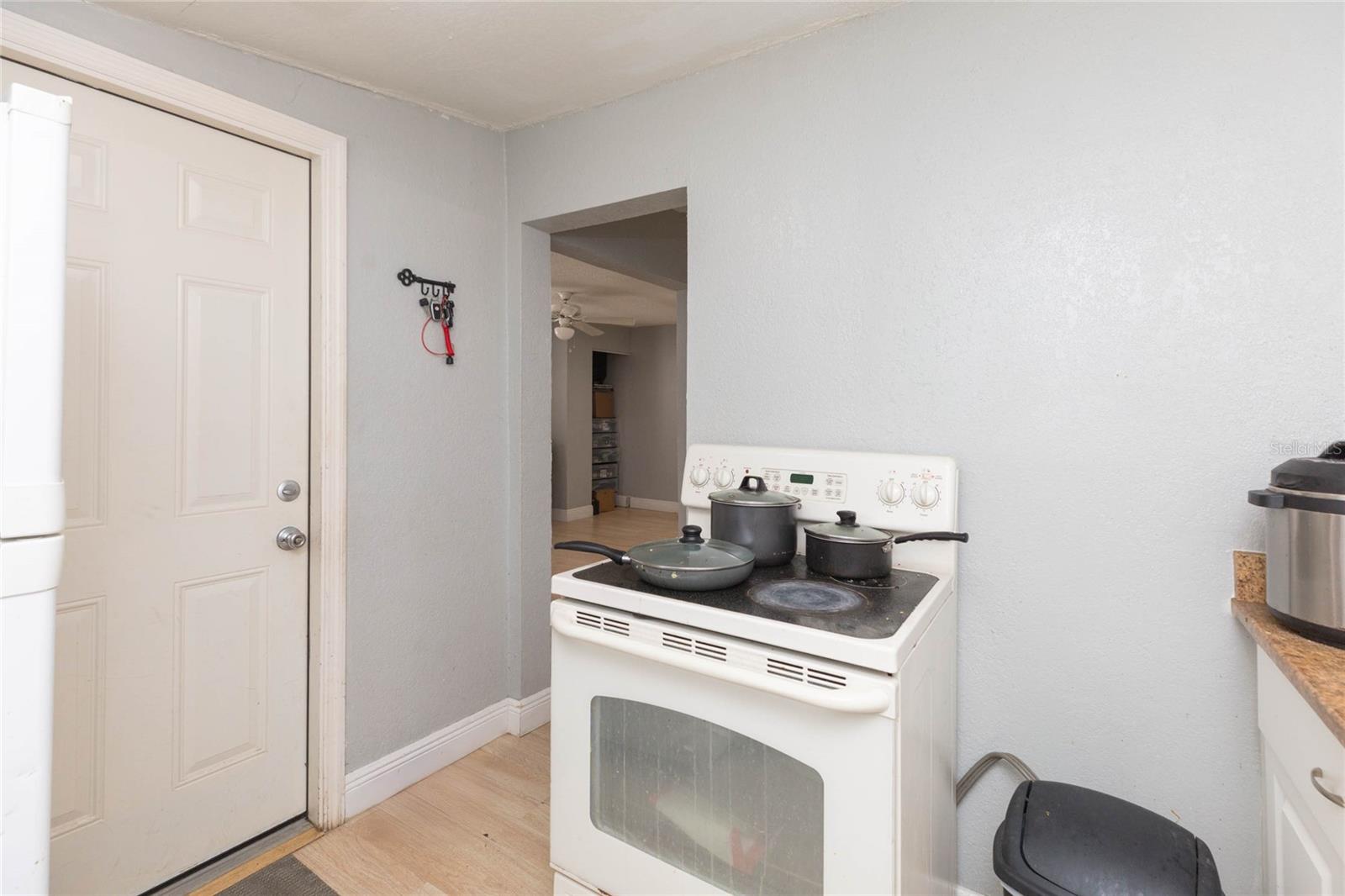 1526 Clinton, Tampa, FL 33604