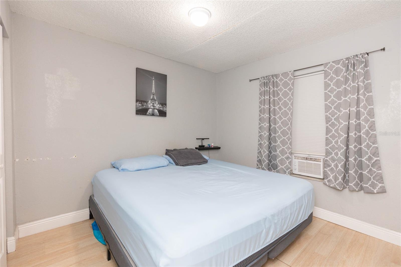 1526 Clinton, Tampa, FL 33604