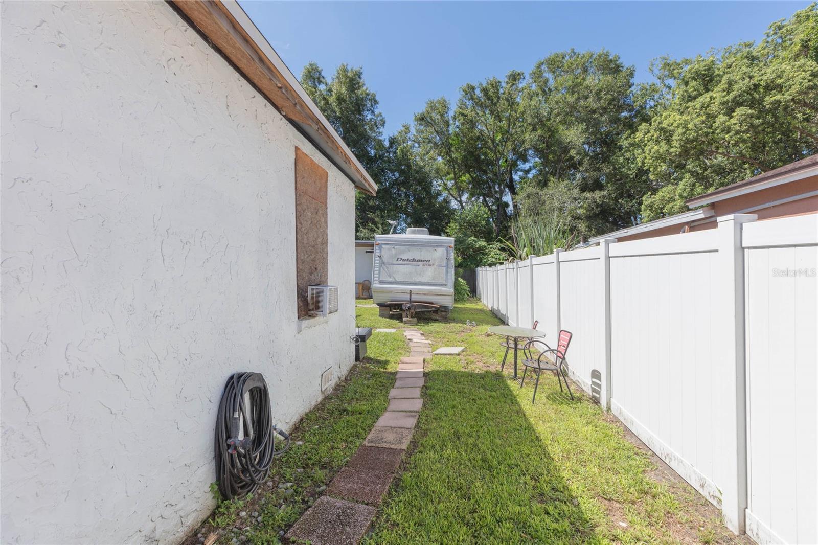 1526 Clinton, Tampa, FL 33604