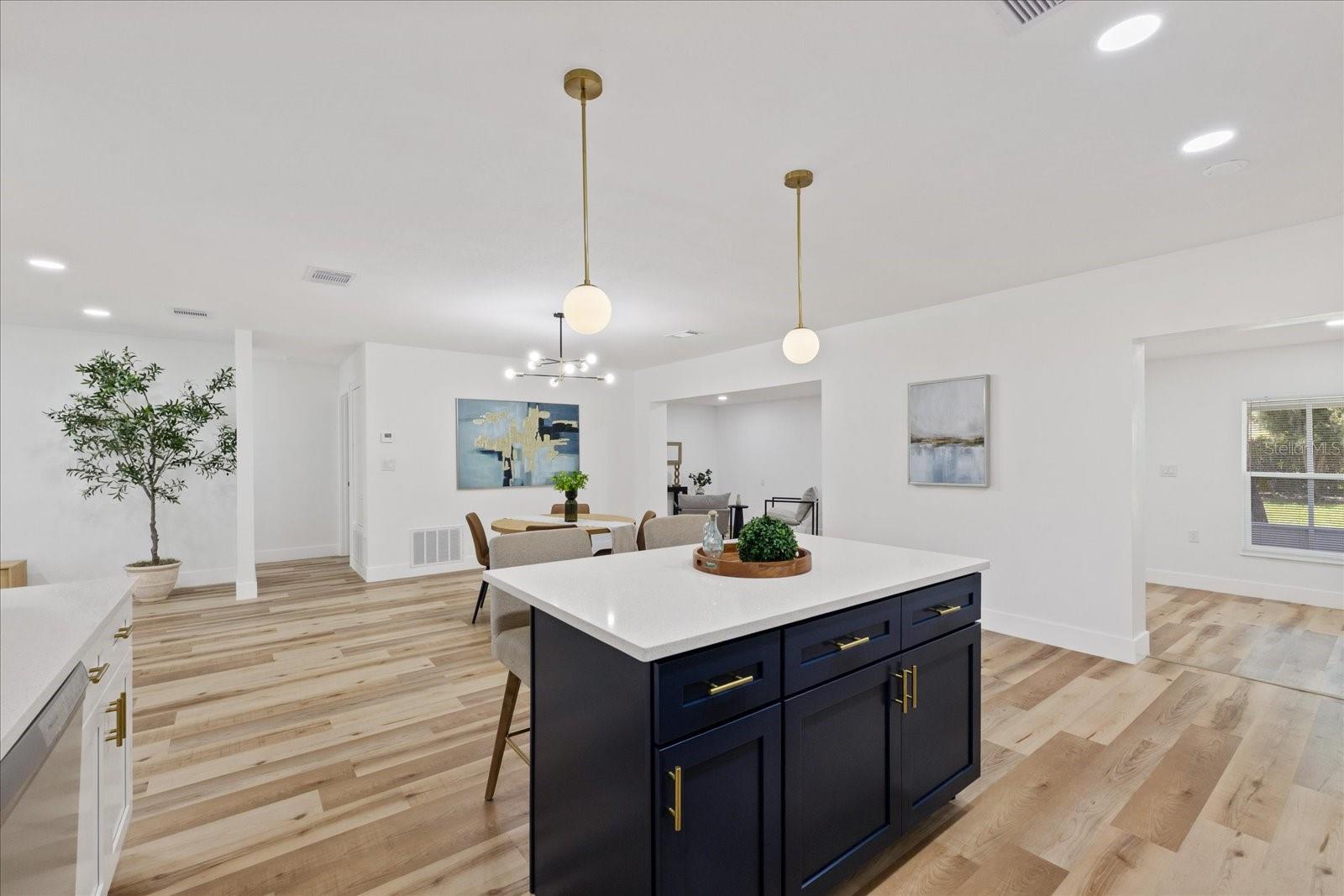 2928 Forest, Seffner, FL 33584