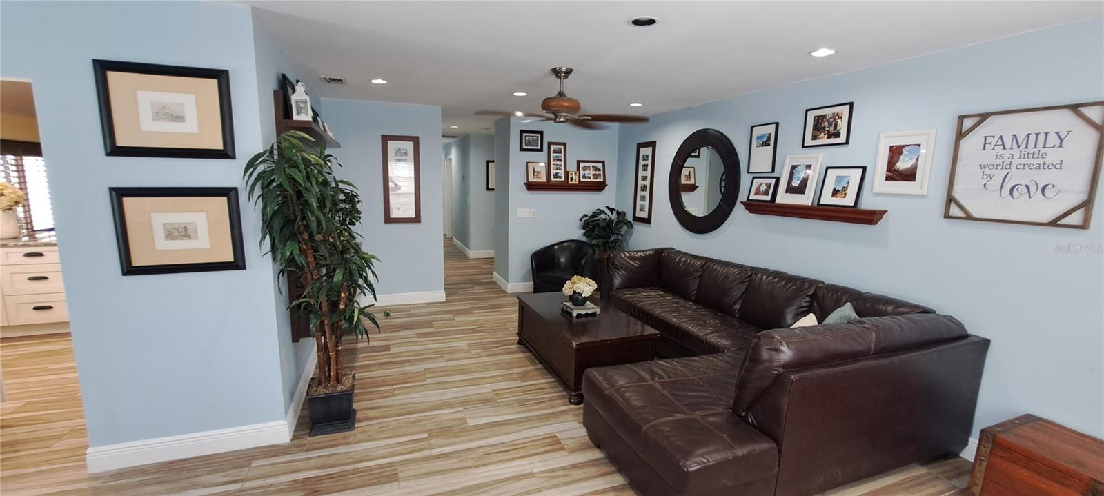 11414 Country Oaks, Tampa, FL 33618