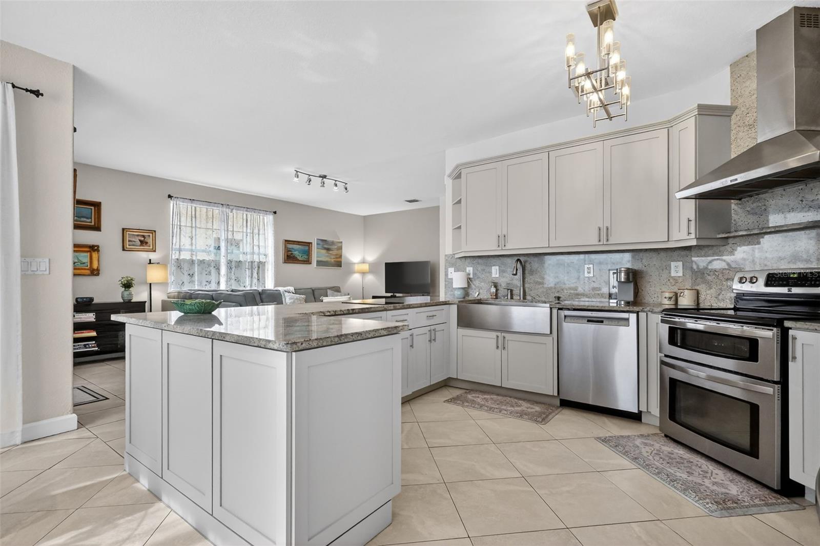 15144 20th, Miami, FL 33185