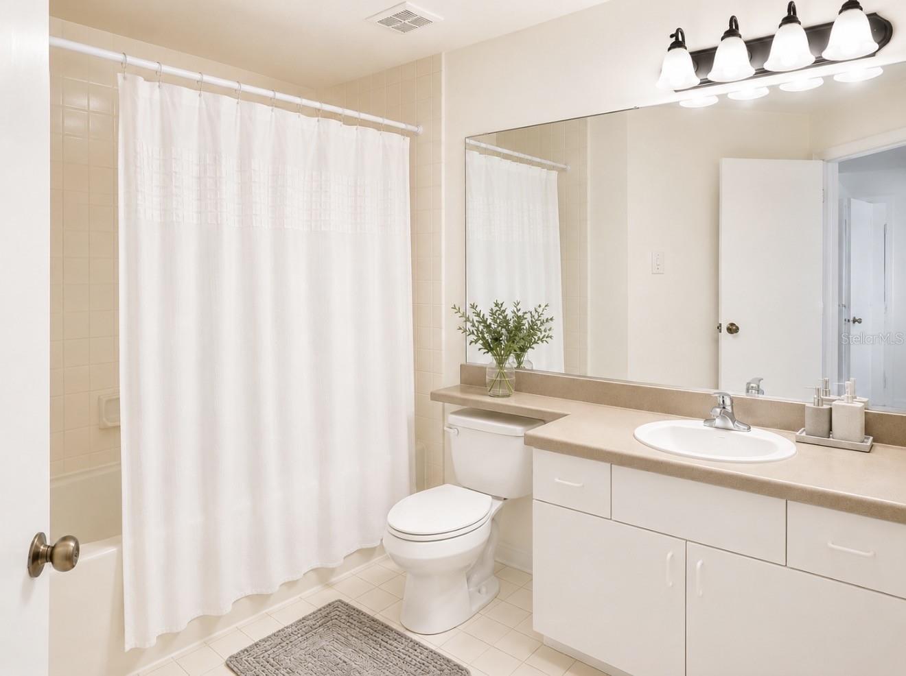 5572 Metrowest Blvd Unit 203, Orlando, FL 32811
