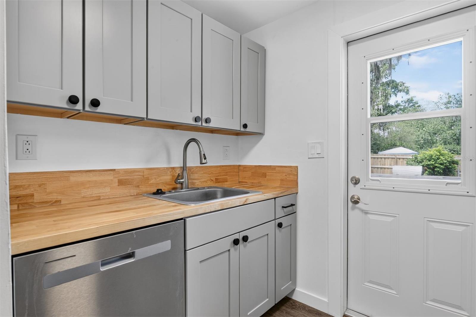 2707 4th, Gainesville, FL 32607