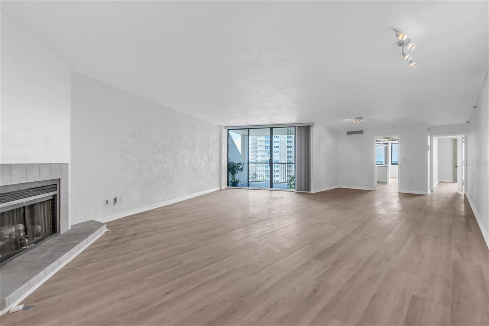 1600 Gulf Unit 617, Clearwater Beach, FL 33767