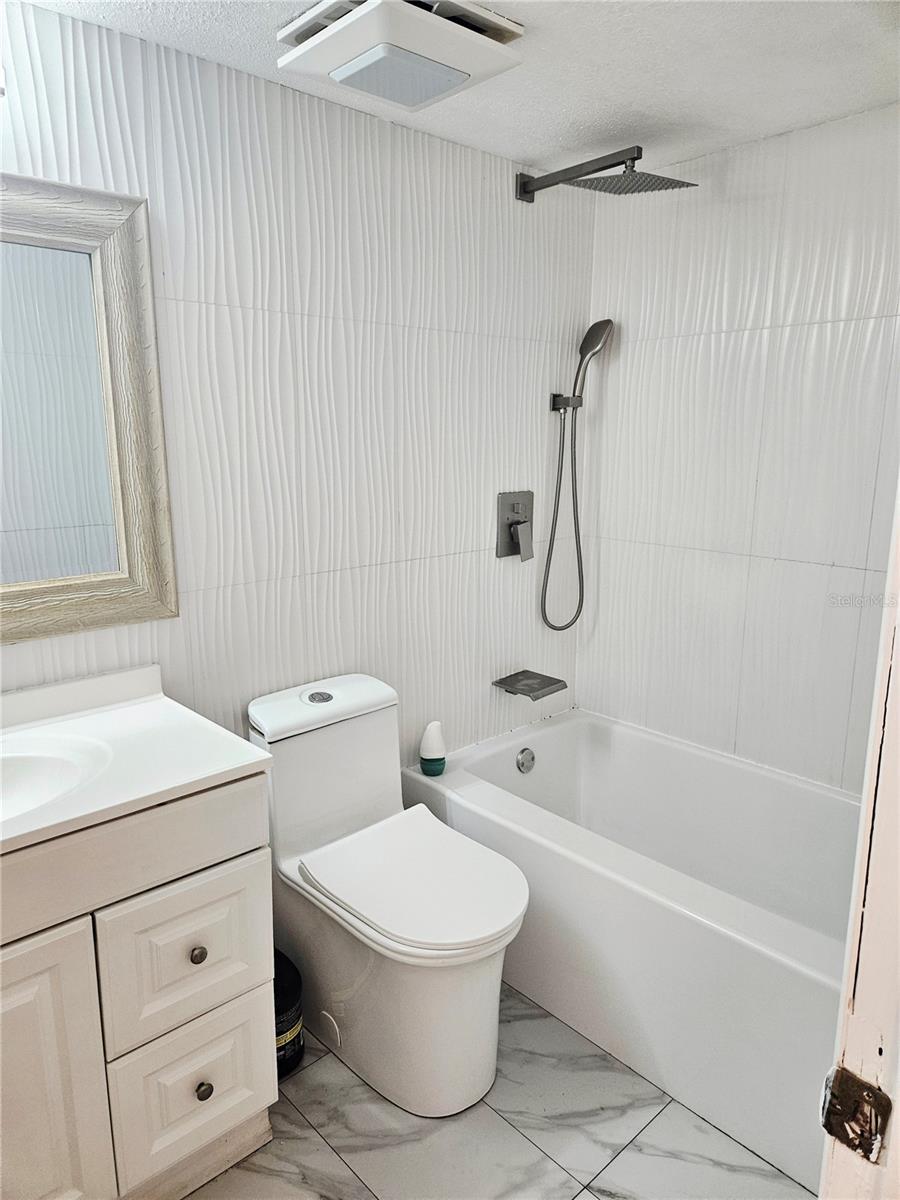 1836 Crystal Lake Unit 90, Lakeland, FL 33801