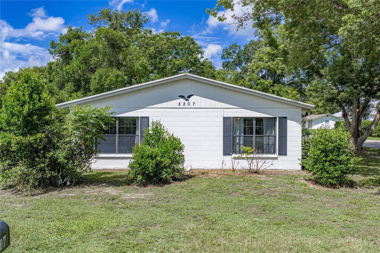 5207 10th, Zephyrhills, FL 33542