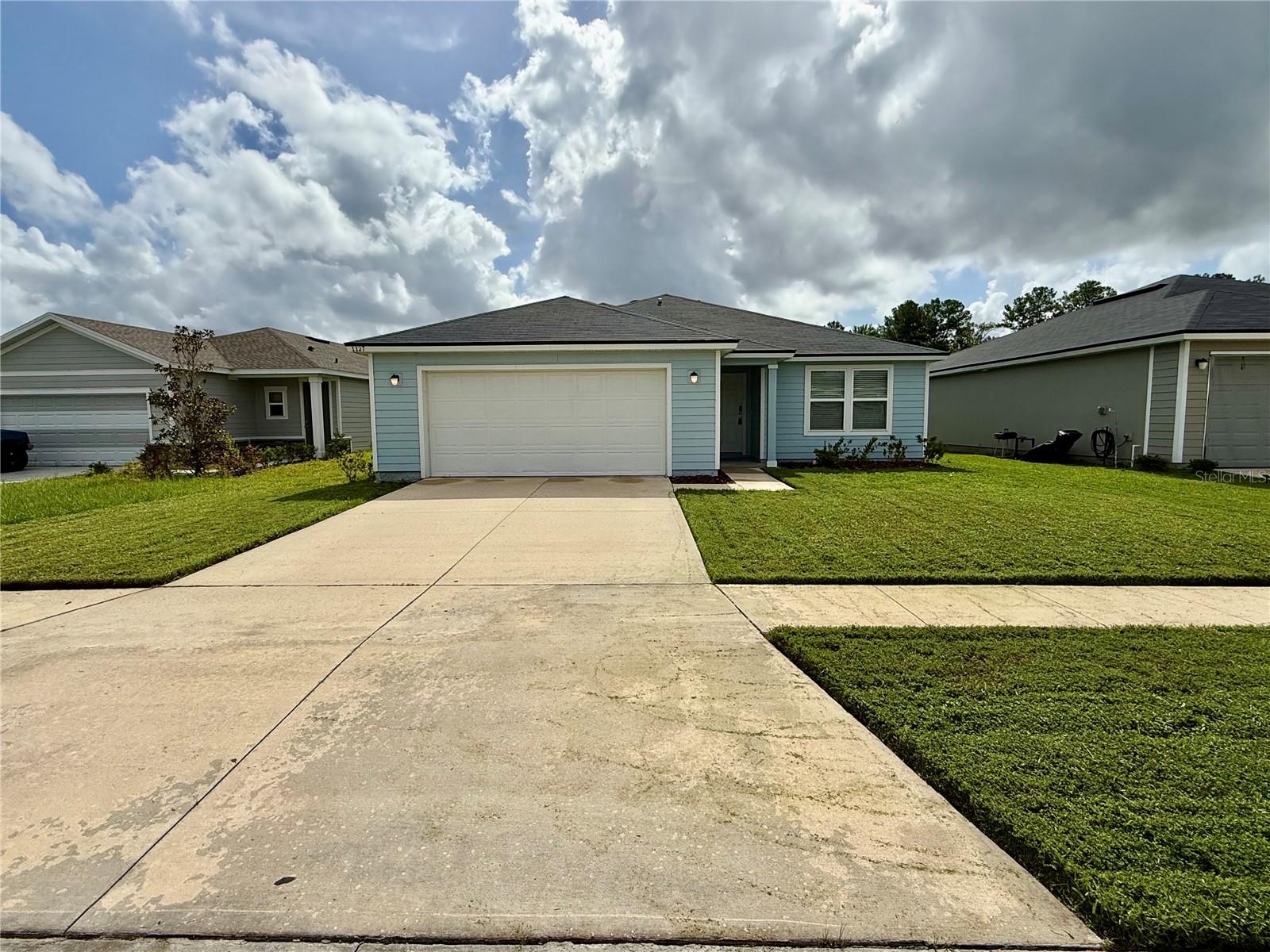1127 Grand Cypress, Jacksonville, FL 32221