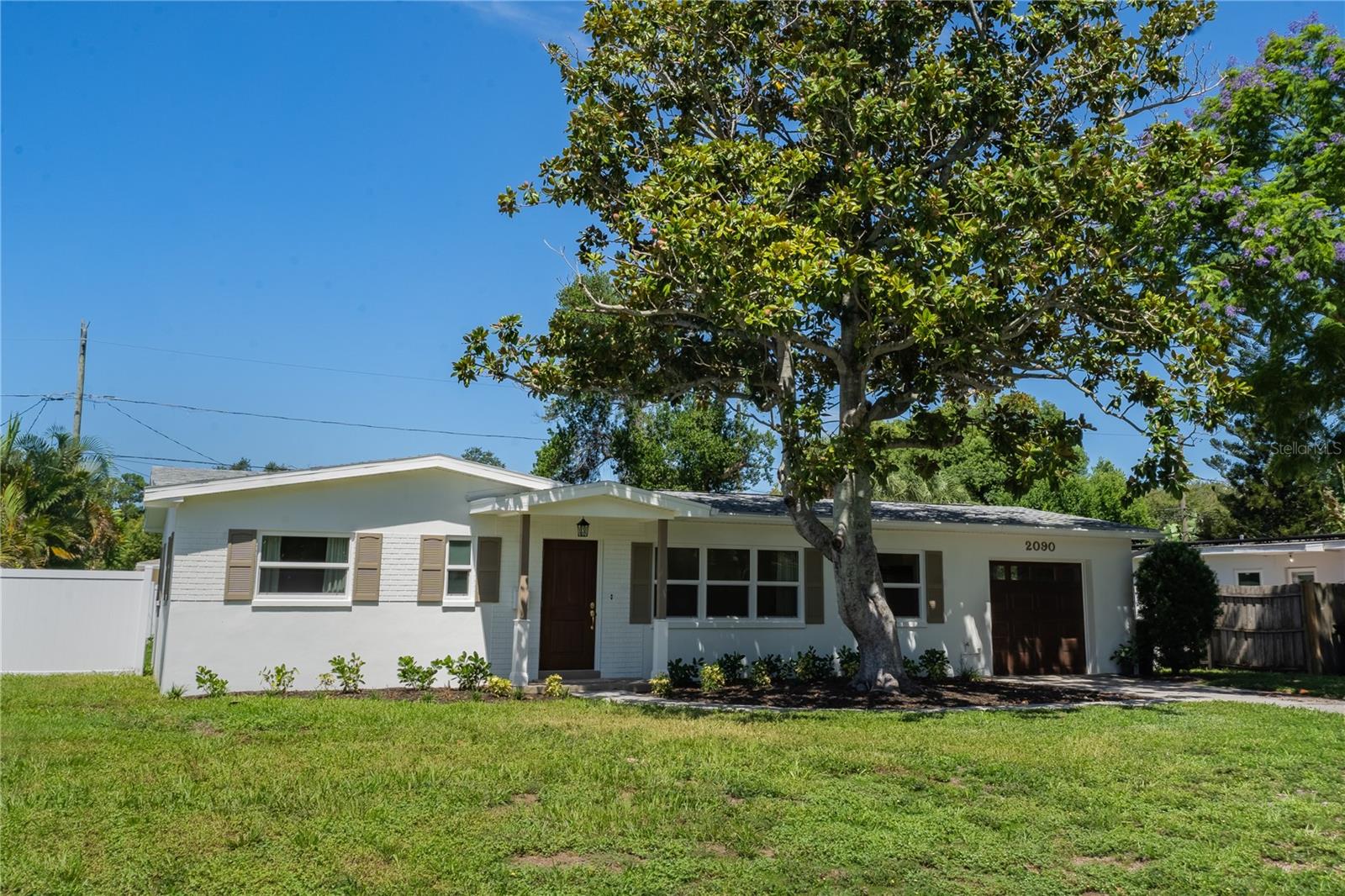 2090 76th, St Petersburg, FL 33710