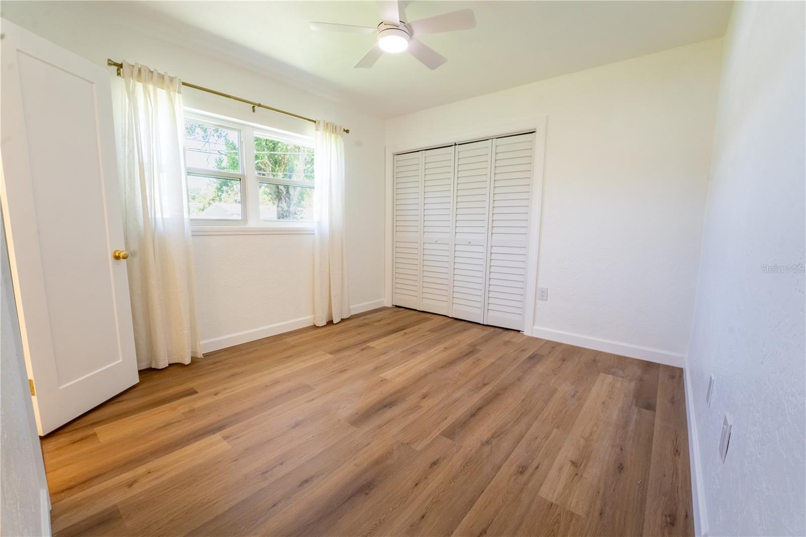 2090 76th, St Petersburg, FL 33710