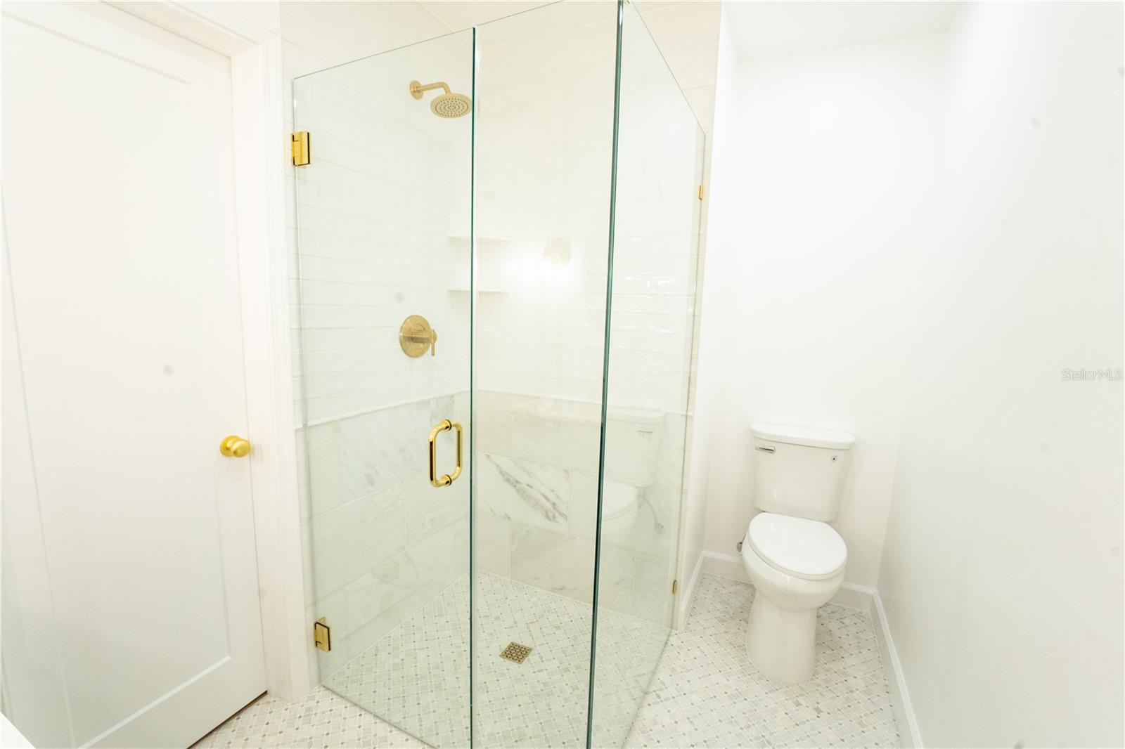 2090 76th, St Petersburg, FL 33710