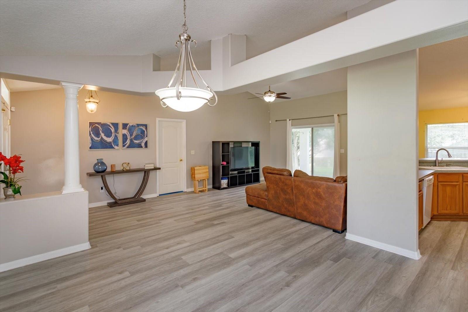 11316 Via Mari Cae, Clermont, FL 34711