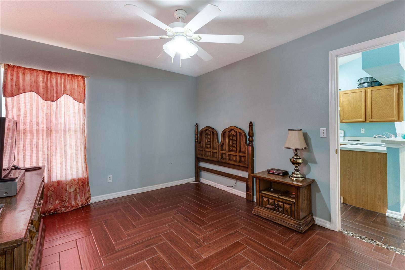 696 Grand, Clermont, FL 34711