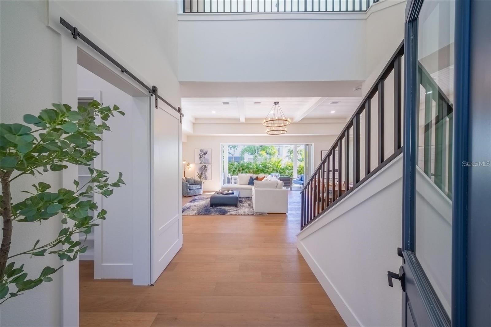 2420 Floyd, Sarasota, FL 34239