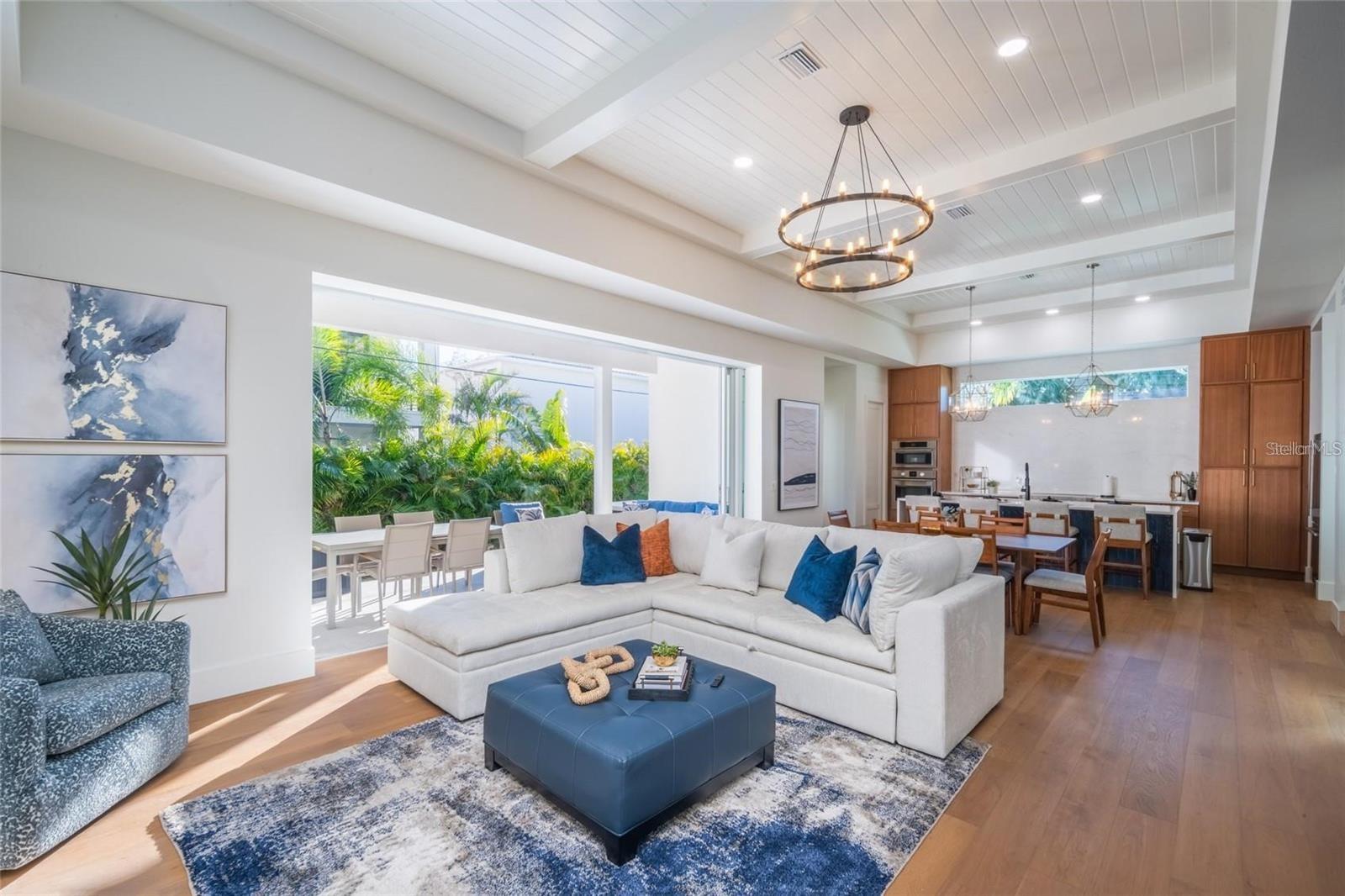 2420 Floyd, Sarasota, FL 34239
