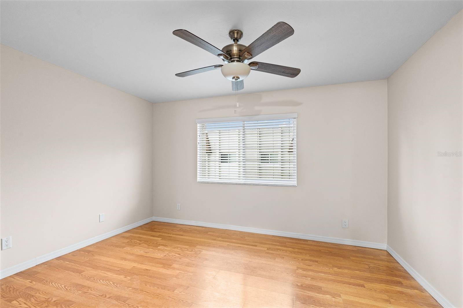 1310 Glen Oaks Unit 383e, Sarasota, FL 34232