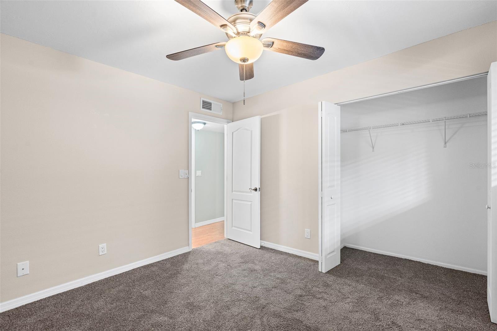 1310 Glen Oaks Unit 383e, Sarasota, FL 34232