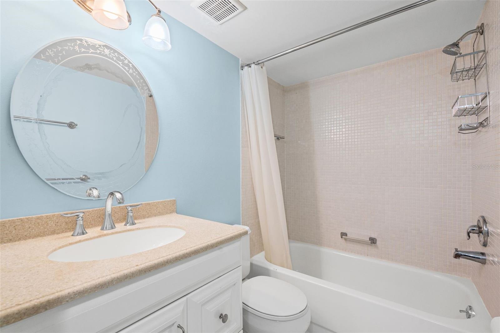 1310 Glen Oaks Unit 383e, Sarasota, FL 34232