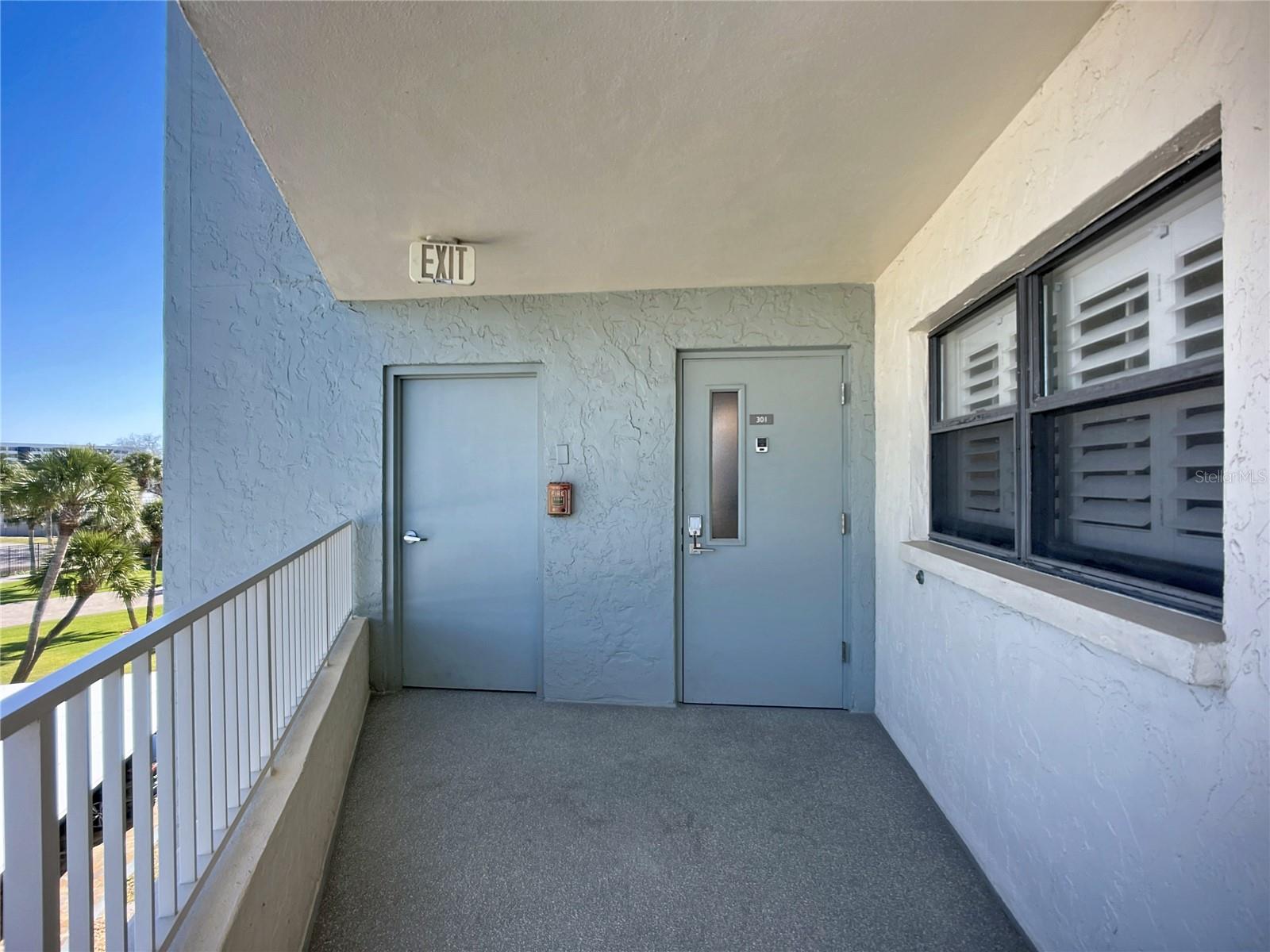 5770 Midnight Pass Unit 301, Sarasota, FL 34242