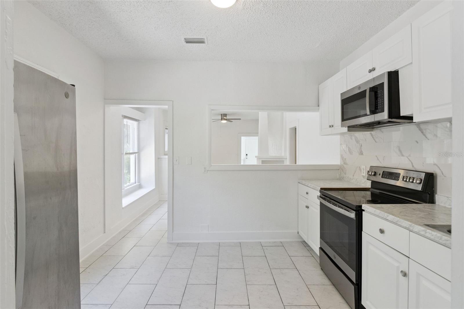 1743 Yale, St Petersburg, FL 33712
