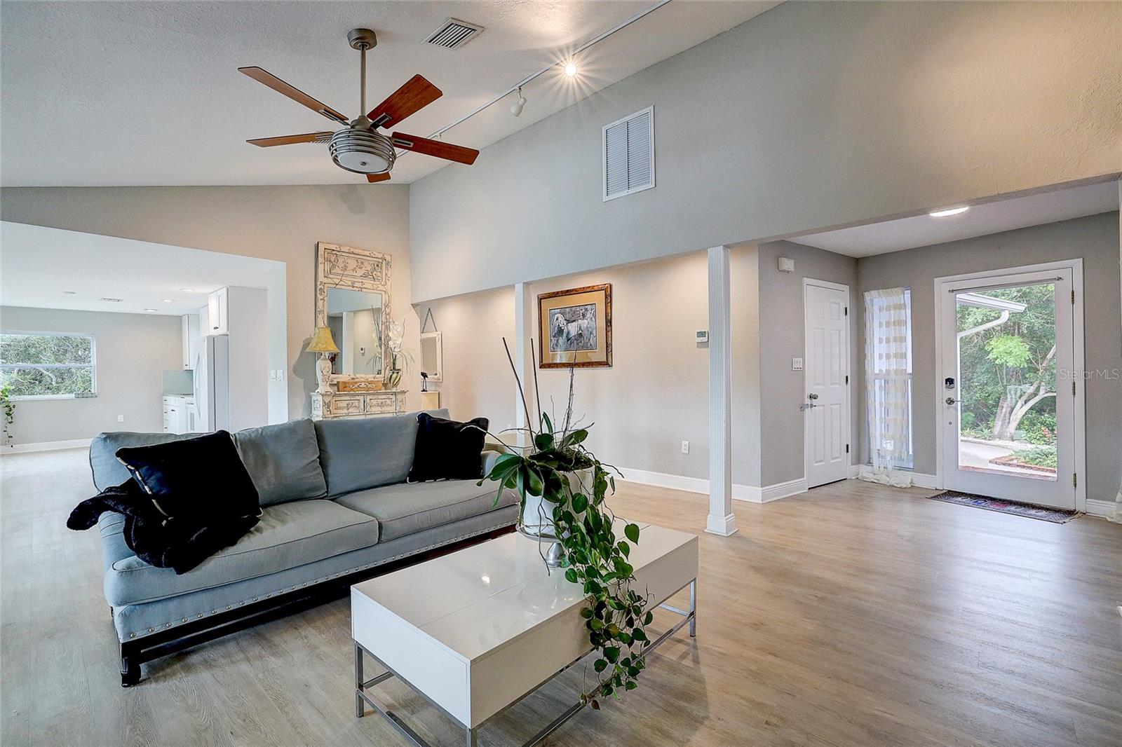 3214 Seclusion, Sarasota, FL 34239