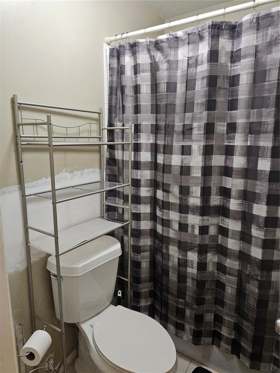 2430 Lemon Tree Unit 2i, Orlando, FL 32839