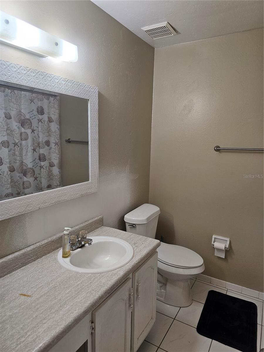2430 Lemon Tree Unit 2i, Orlando, FL 32839